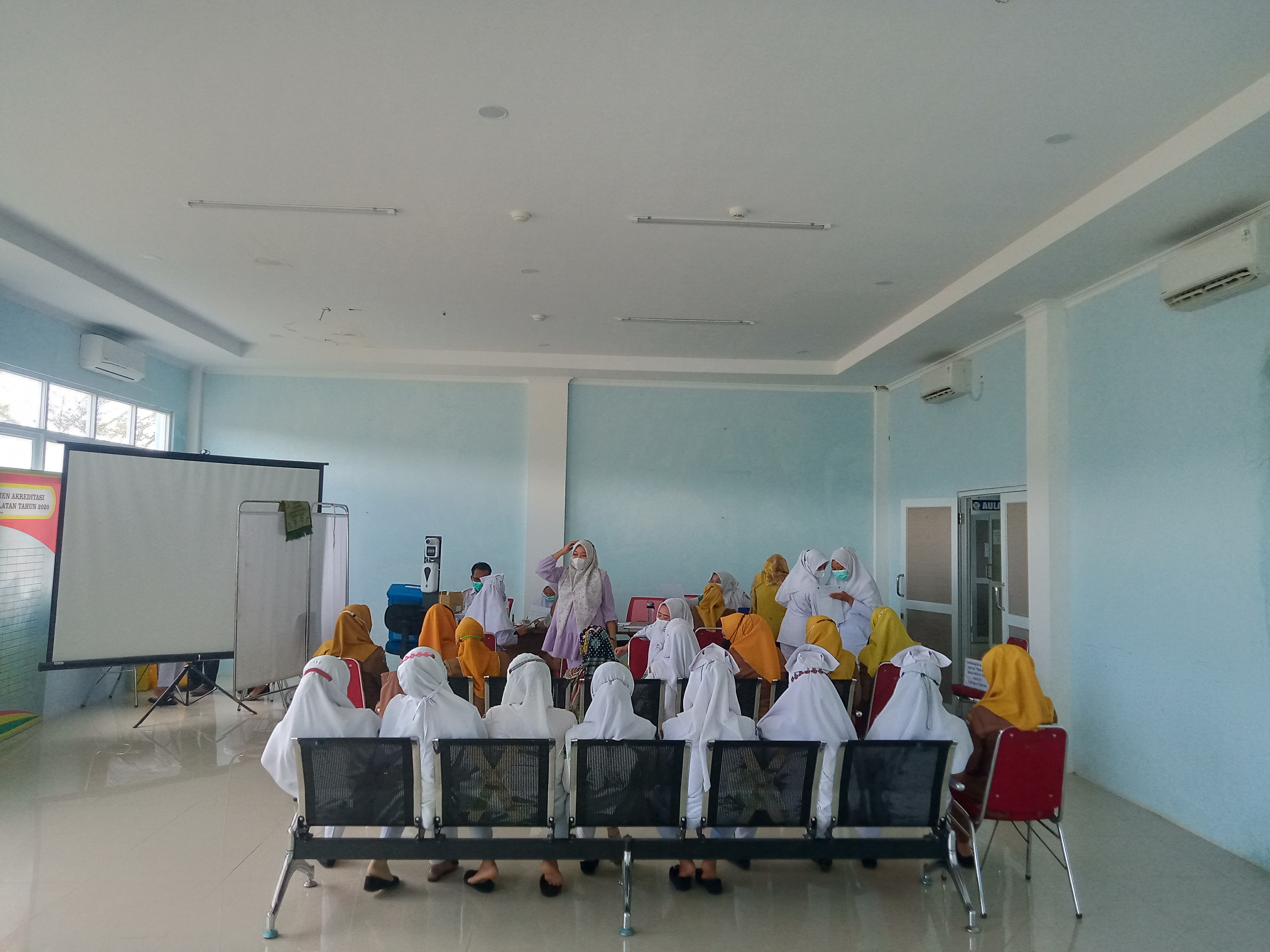 Vaksin moderna di RSUD Tapan